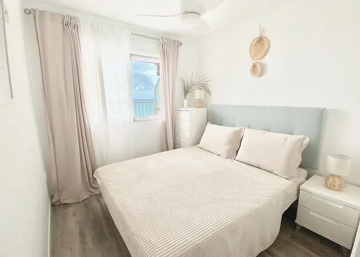 Beach Apartment *